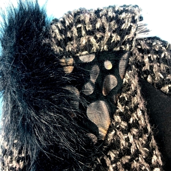 Gaby & Eden Women's M Black Cardigan Sweater Jacket With Vegan Faux Fur - Picture 6 of 9